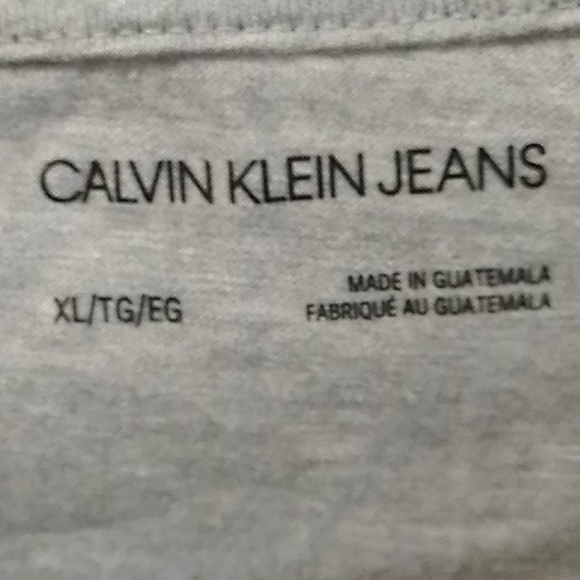 Nwt Calvin Klein Jean's Grey Tshirt (XL) - Picture 4 of 5